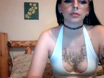 altgirl093