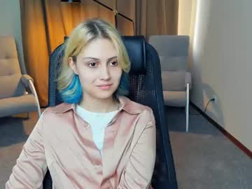 angelinaholly