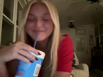 elliemaee