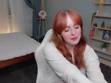 kiss naomi kiss