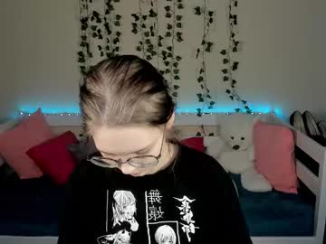 shy elina01